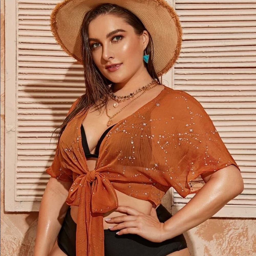 Star Print Front Tie Crop Top